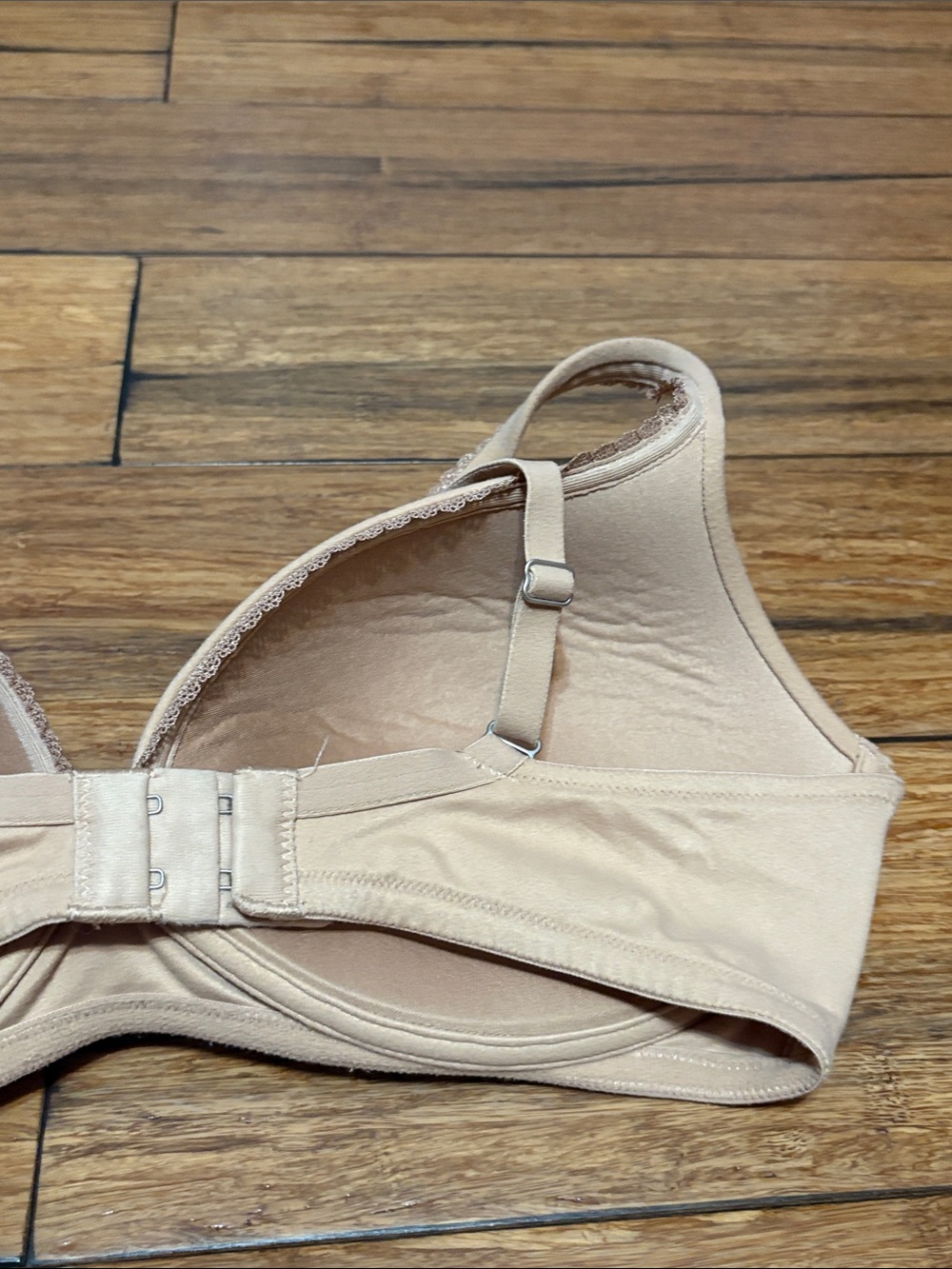 Victoria's Secret Padded Beige Nude Bra Size 36D - Picture 4 of 6